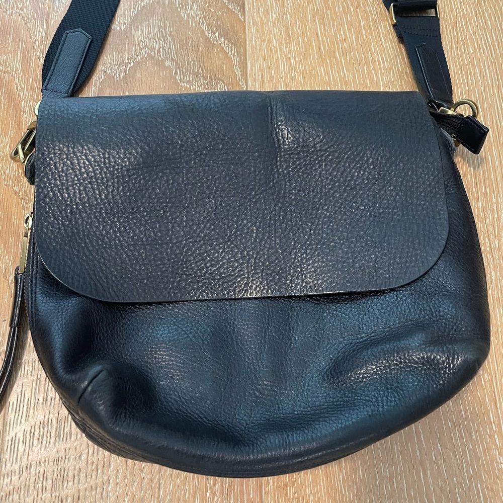 Fossil leather purse